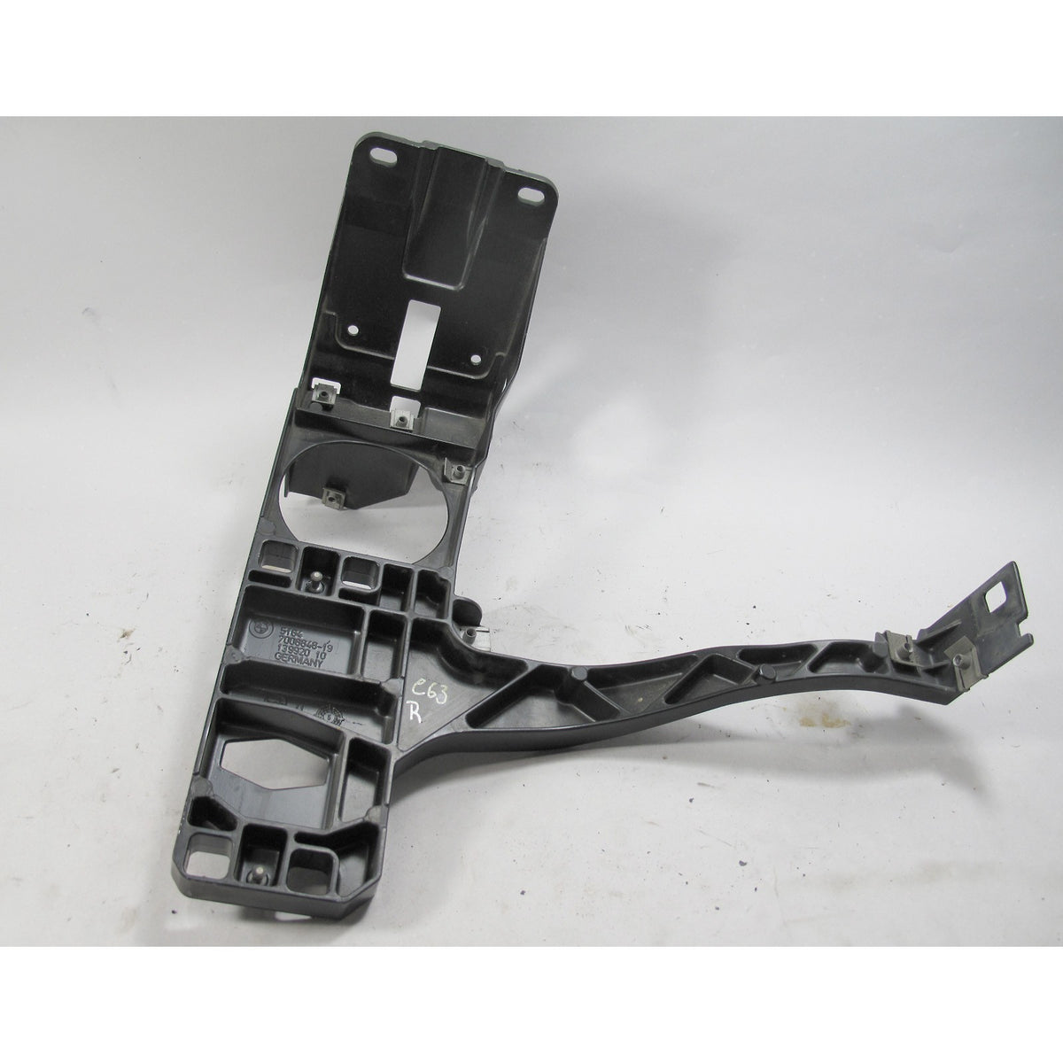 2004-2010 BMW E63 6-Series E64 Right Front Passengers Bumper Bracket Support OEM