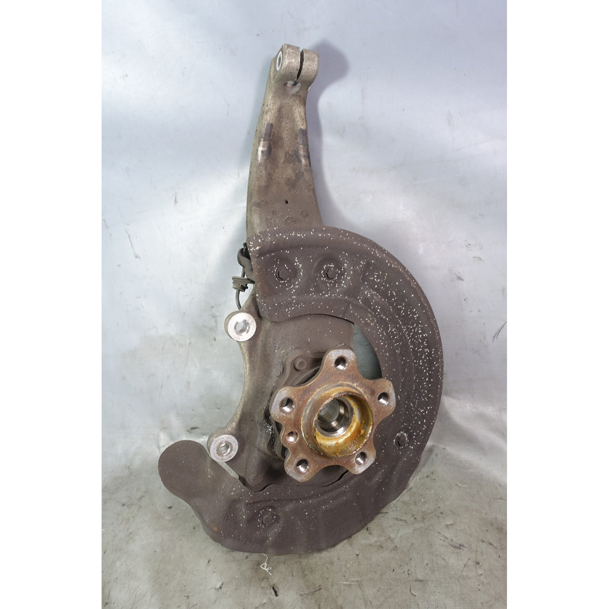17-23 BMW G30 530Xi 540Xi G15 xDrive Right Front Wheel Hub Carrier Knuckle OEM