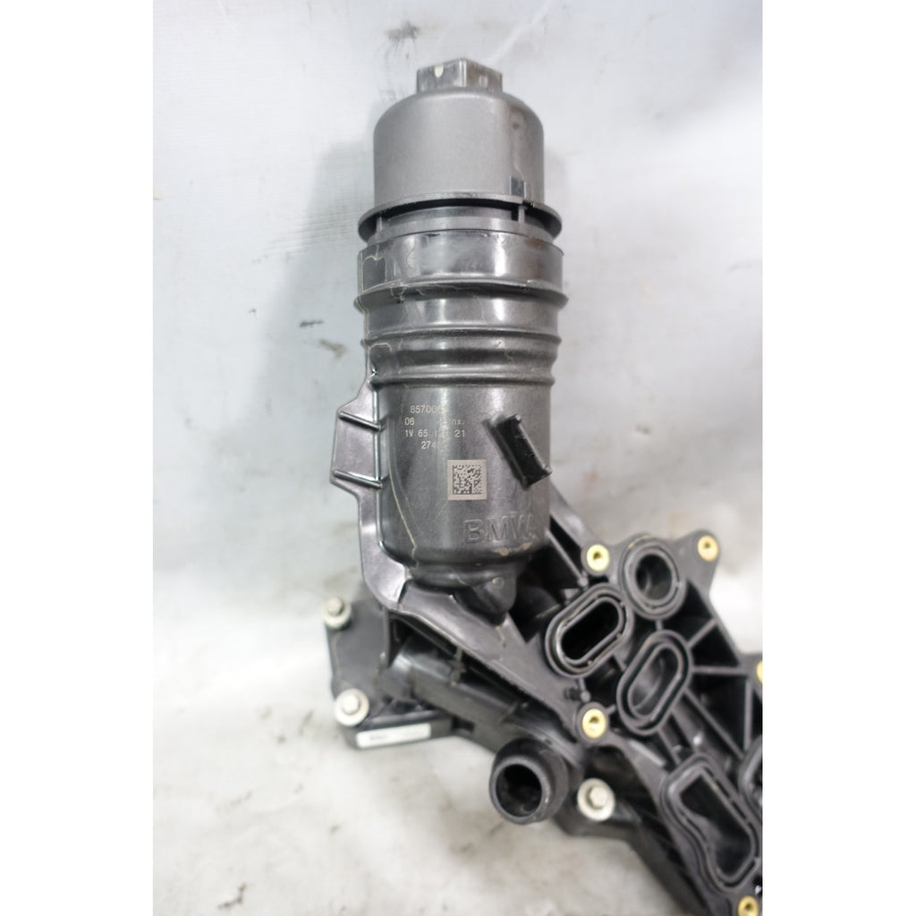 2016-2019 BMW F30 340i F22 B58 6-Cyl Oil Filter Housing Stand with Cap OEM