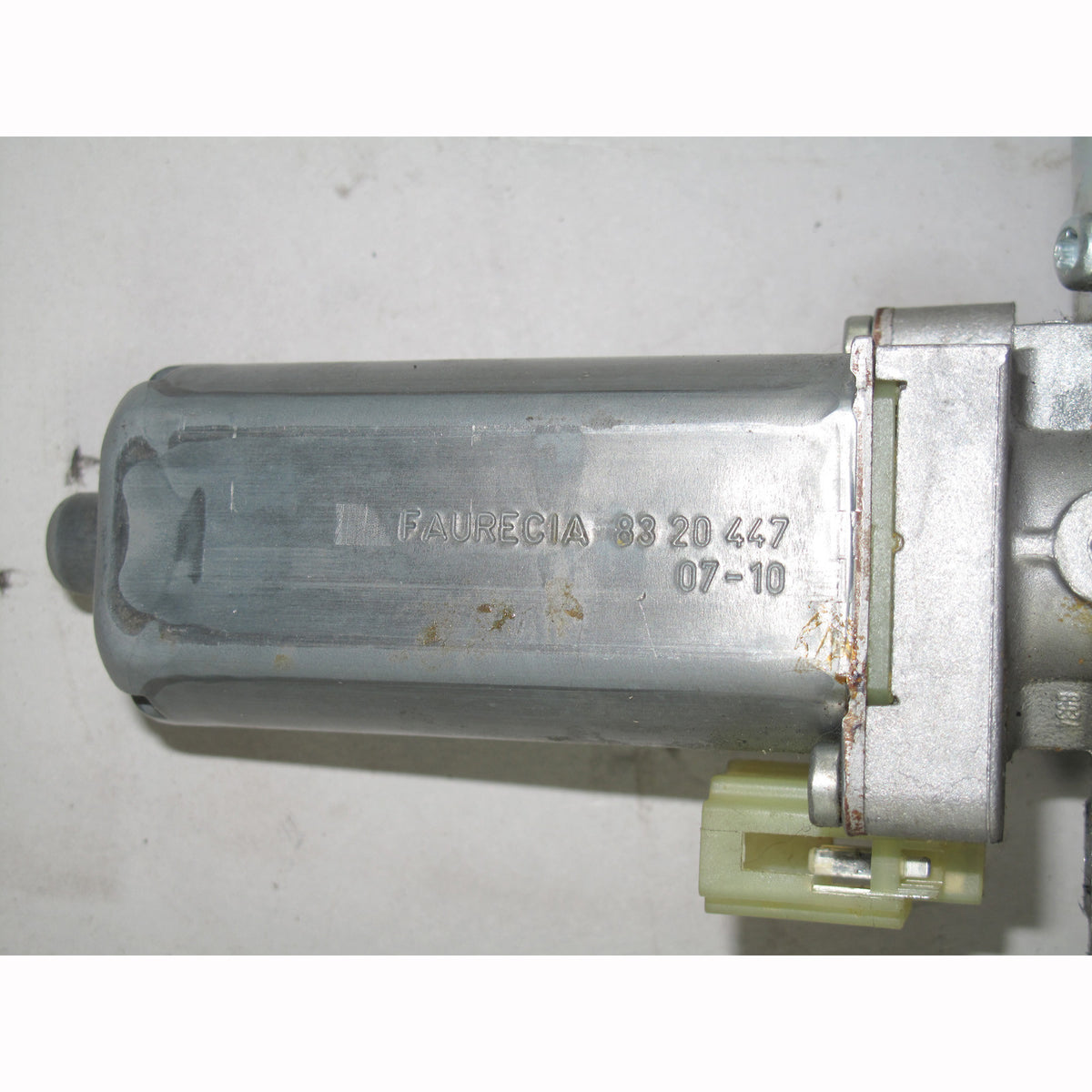 BMW E60 5-Series Right Passenger Comfort Seat Height Adjustment Motor OEM USED