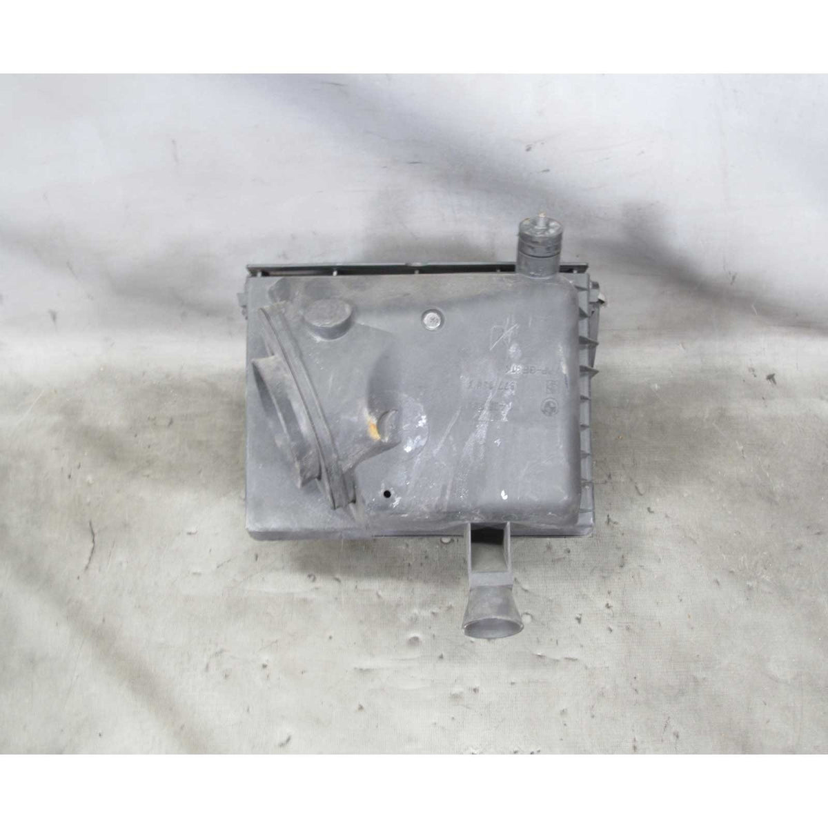 01-02 BMW Z3 3.0i Roadster Coupe 3.0L M54 Air Filter Intake Housing Muffler Box