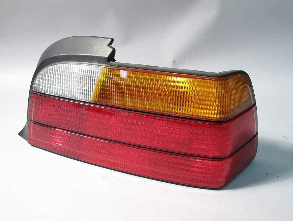 1992-1999 BMW E36 3-Series 2dr Right Rear Passenger Tail Light 6 Cyl OEM USED