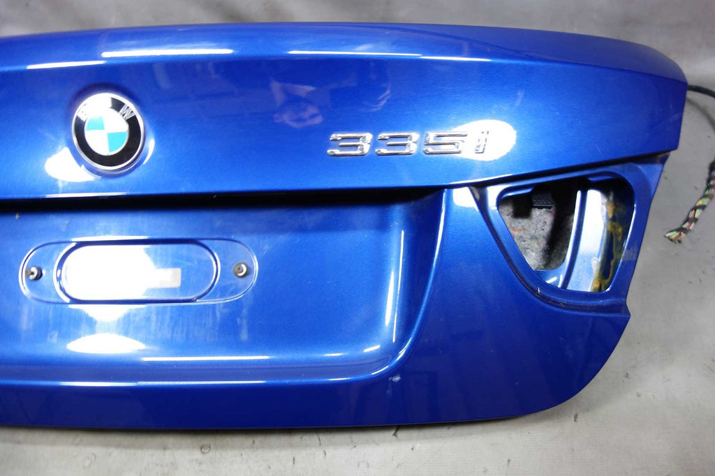 2009-2011 BMW E90 3-Series Sedan Late Rear Trunk Boot Deck Lid Le Mans Blue OEM