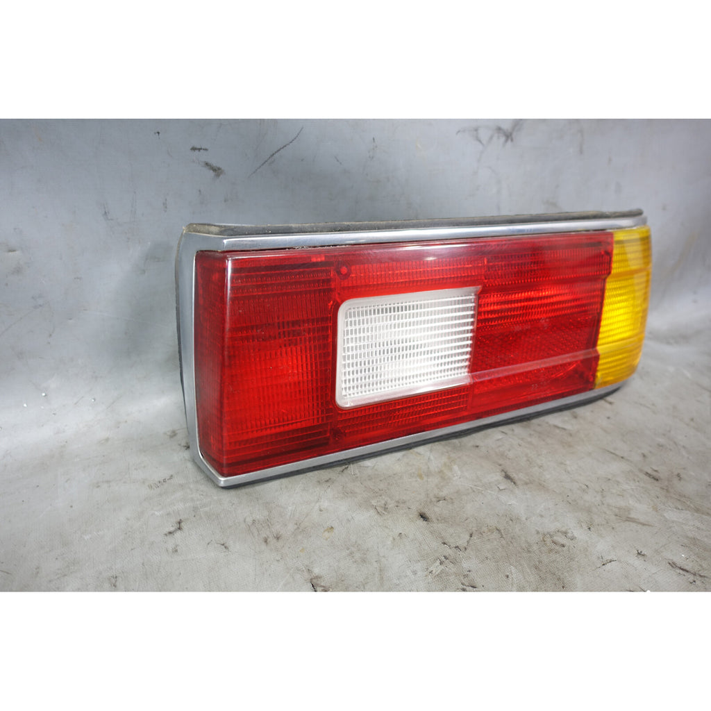 Damaged 78-87 BMW E23 7-Series Factory Right Passenger Rear Tail Light Lamp OEM
