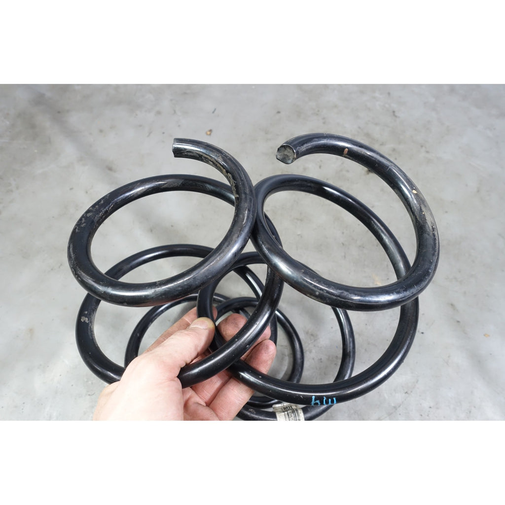 2015-2016 BMW F83 M4 Convertible Factory Front Coil Spring Pair Left Right MH OE