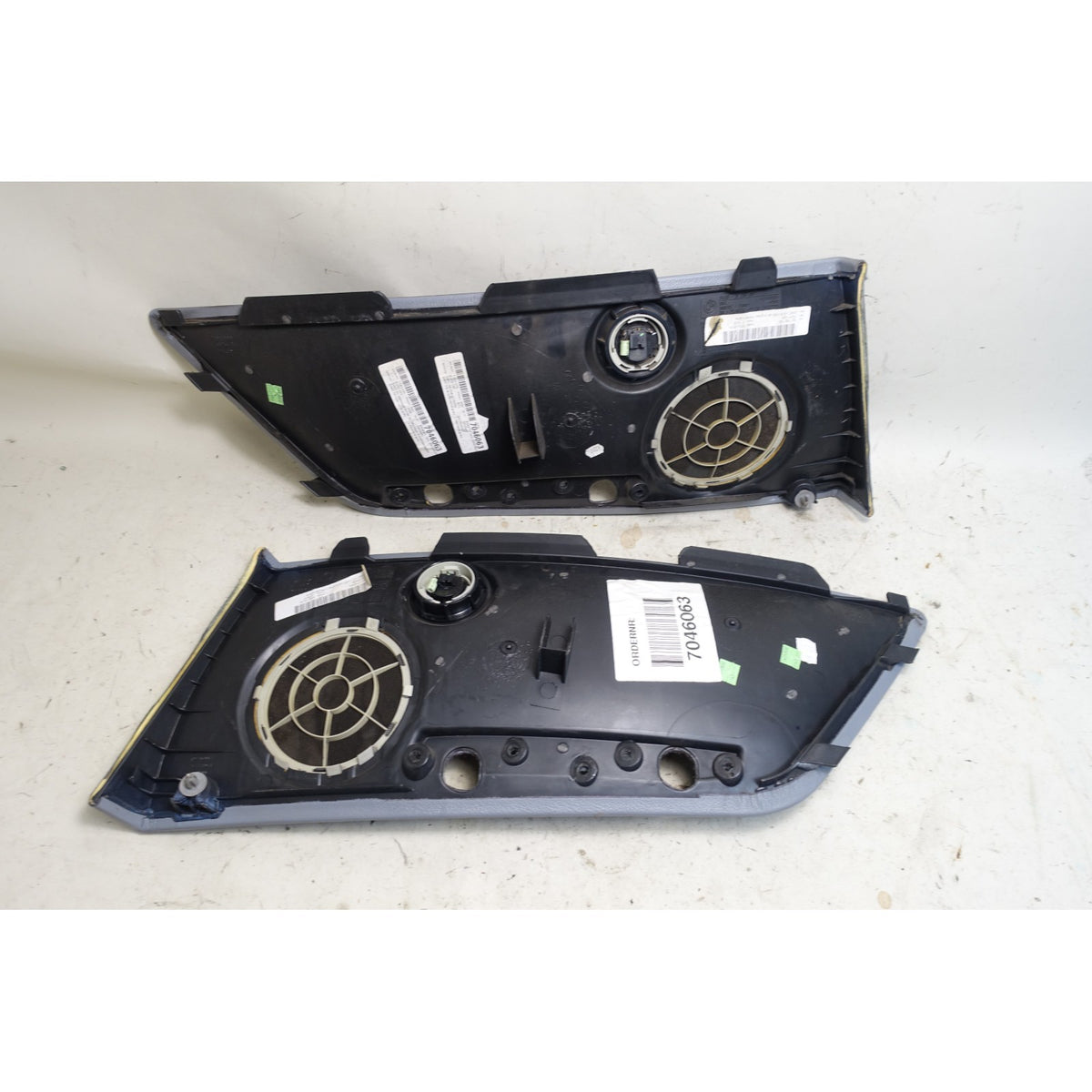 BMW E46 Convertible Rear Side Trim Panel Insert Pair Grey 2000-2006 OEM