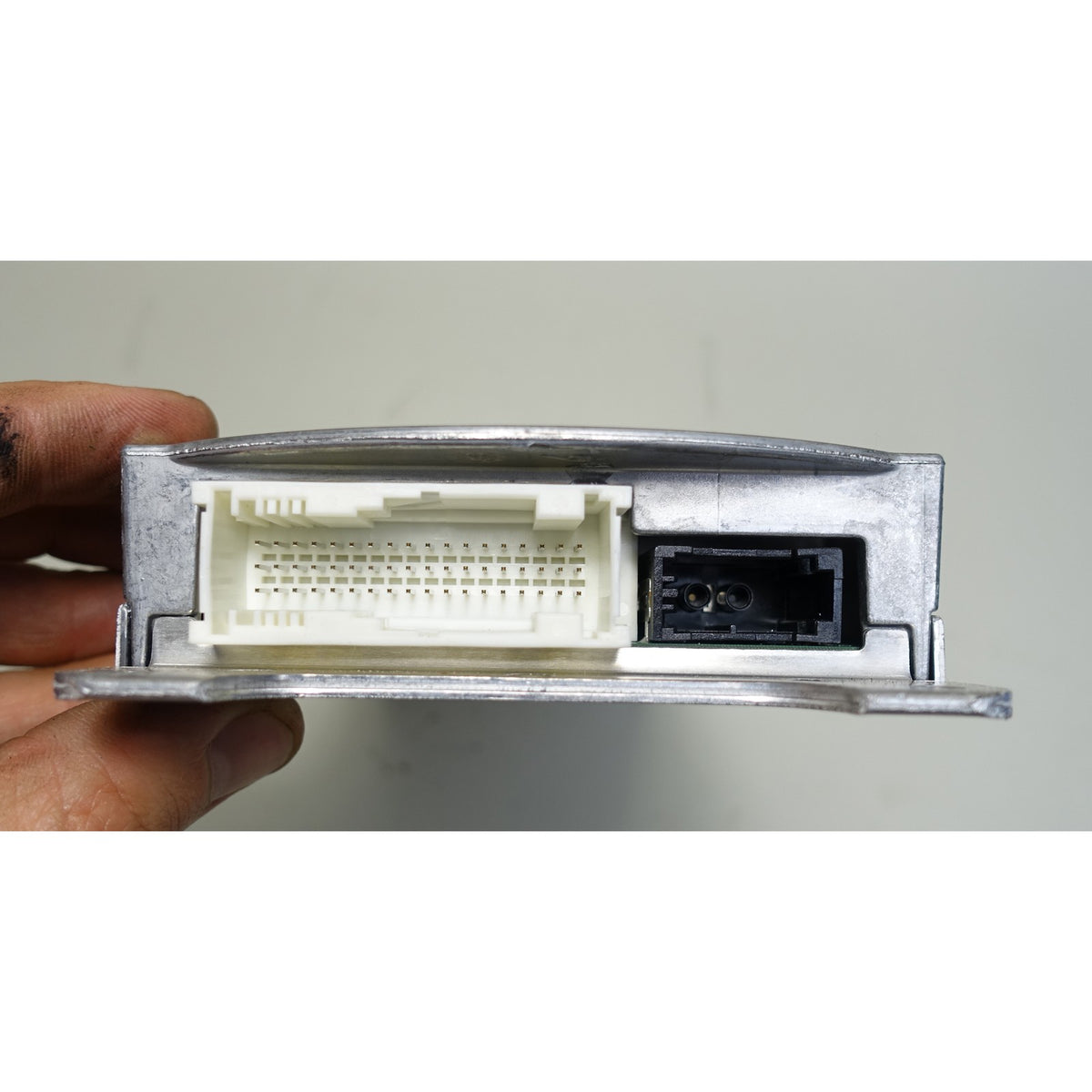 BMW 2008-2010 Bluetooth Wireless Telematics Control Unit Module TCU GSM 3-Ports