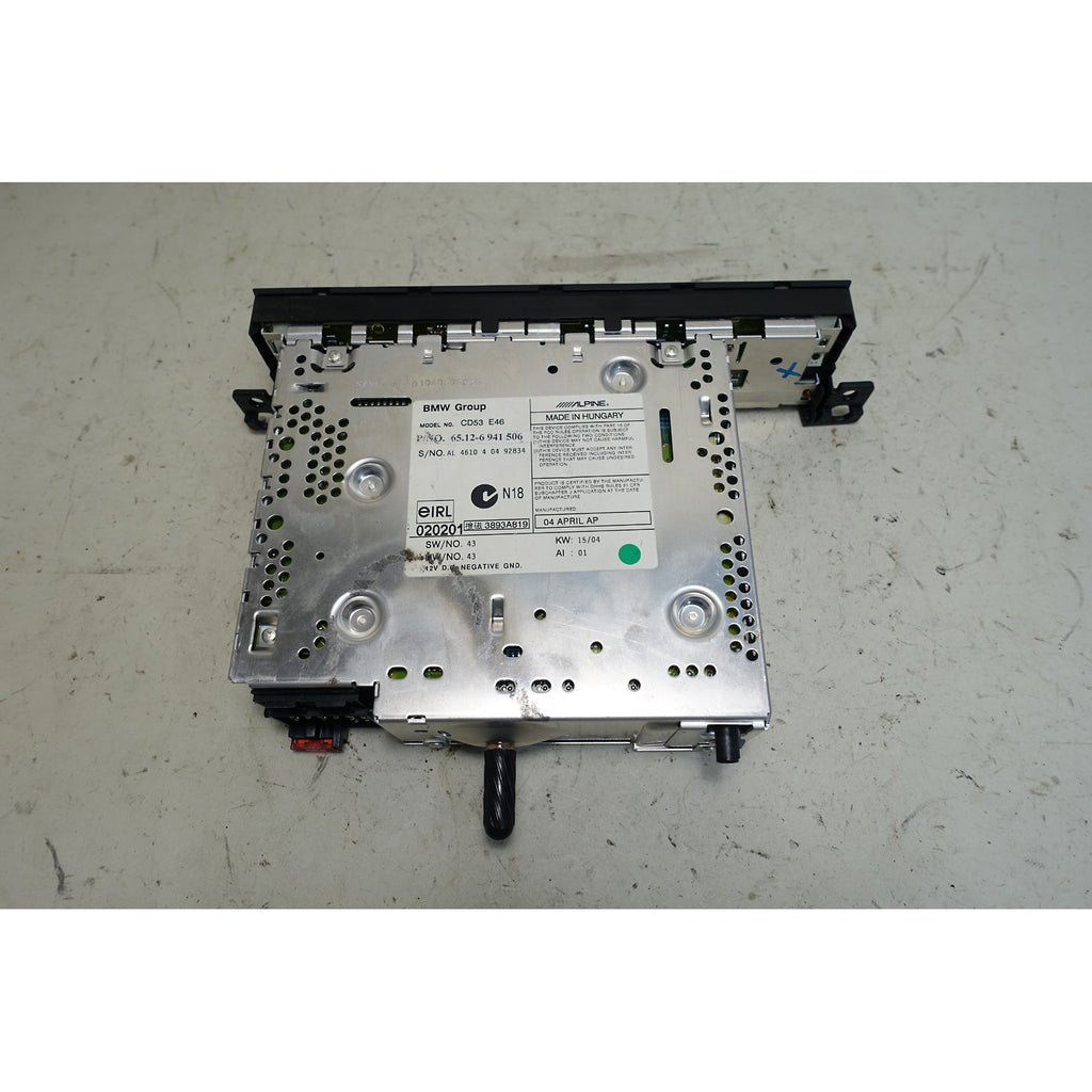 Damaged BMW E46 3-Series Factory Business CD CD53 Radio Headunit iPod Aux OEM