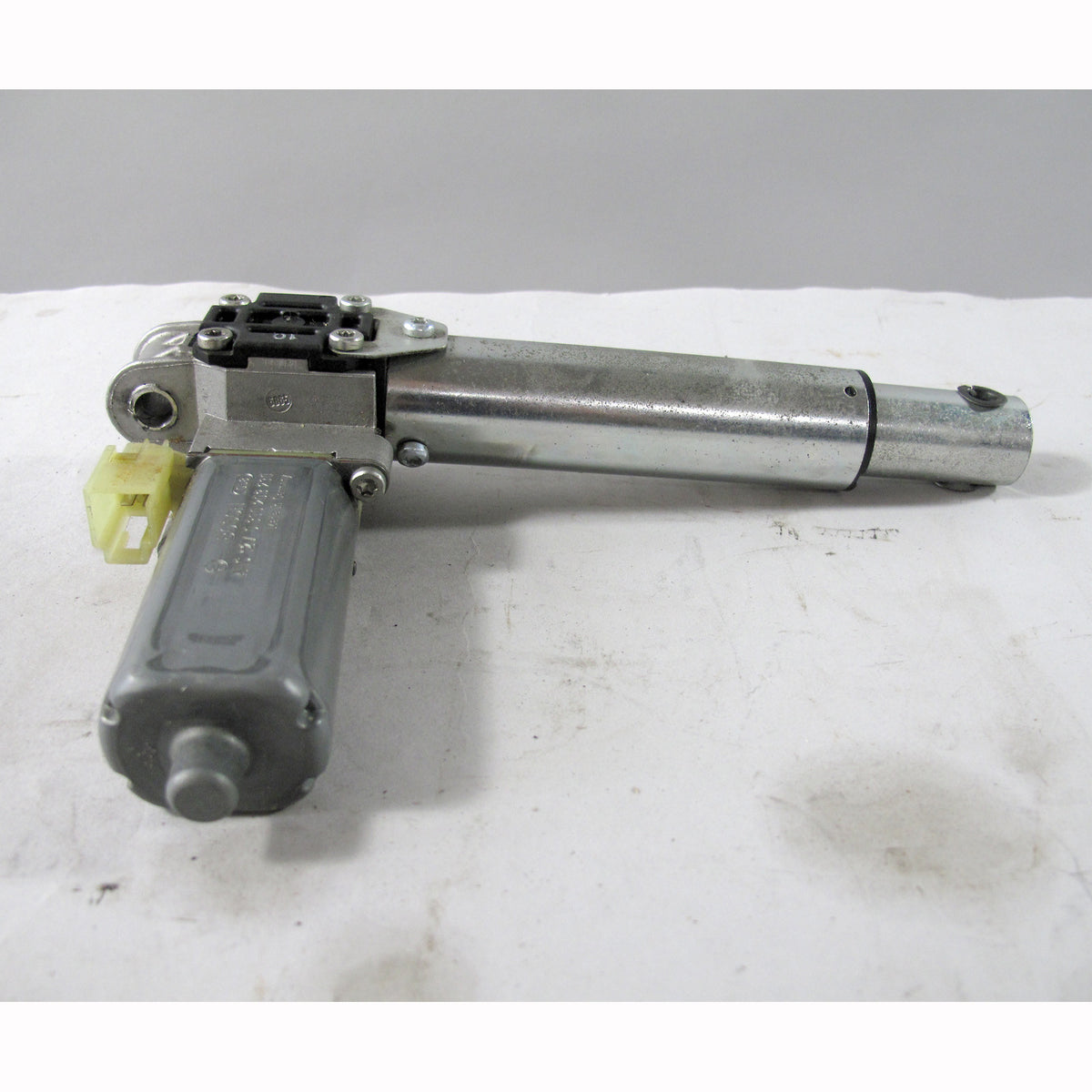BMW E60 5-Series Right Passenger Comfort Seat Height Adjustment Motor OEM USED