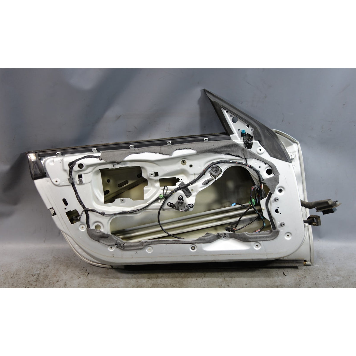 2003-2008 BMW E85 E85 Z4 Left Front Driver Door Shell Bare Titanium Silver OEM