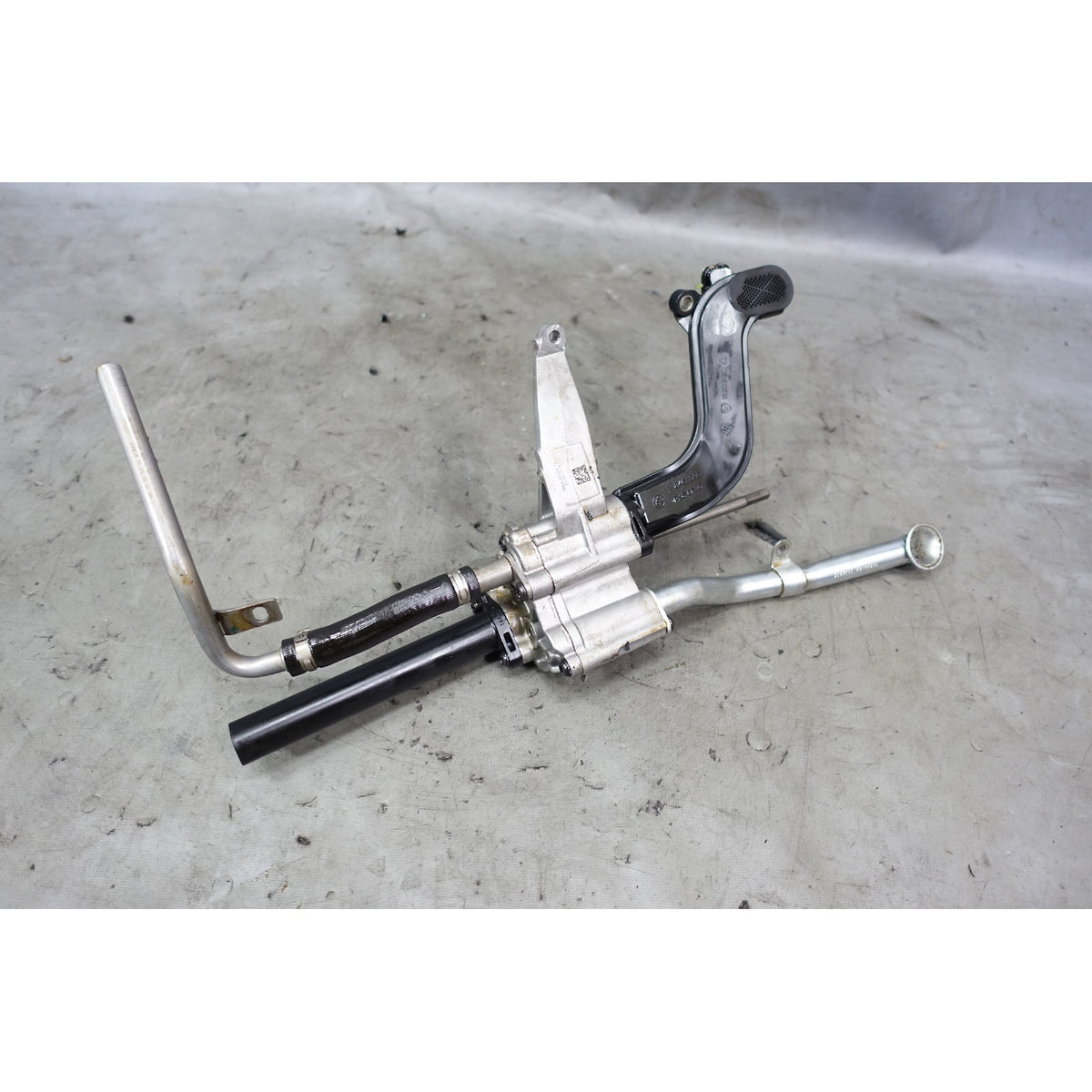 2014-2019 BMW F80 M3 F82 M4 S55 Suction Secondary Oil Lubrication Pump OEM