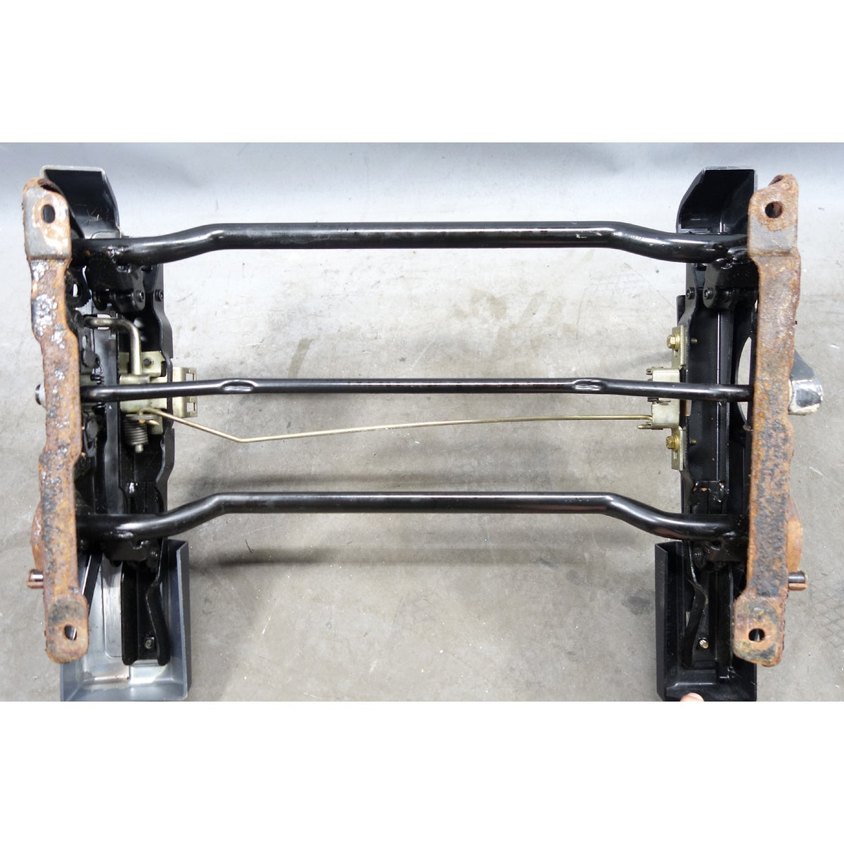1978-1979 BMW E23 733i Early 7-Series Front Left Drivers Manual Seat Rail OEM