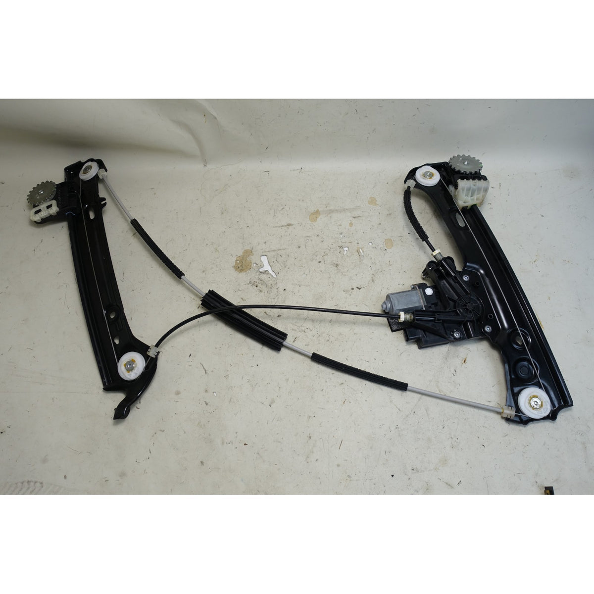 21-25 BMW G22 4-Series G23 G82 M4 Right Passenger Window Lifter Reg w Motor OEM