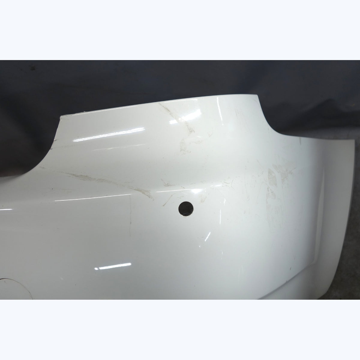 08-13 BMW E92 E93 M3 Factory Rear Bumper Cover Trim White PDC w/ Diffuser OEM