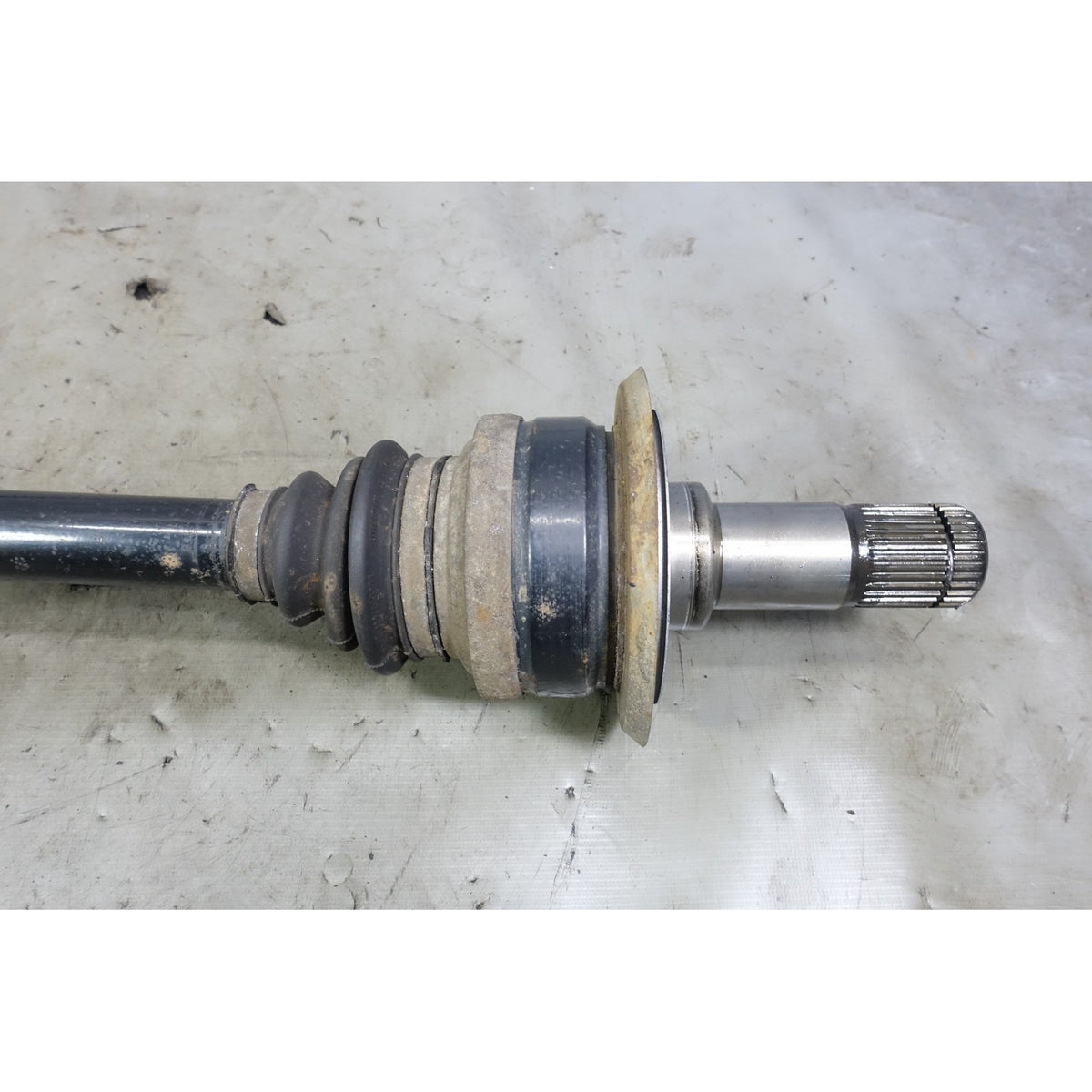 Damaged BMW F10 535d Diesel Sedan Left Rear Output Shaft CV Axle 2014-2016