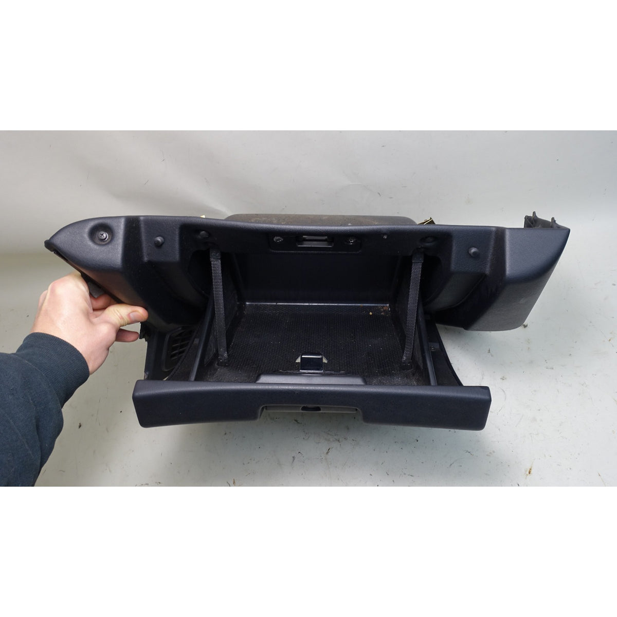 Damaged 1996-2002 BMW Z3 Roadster Coupe Glove Box Assembly w Latch Black OEM
