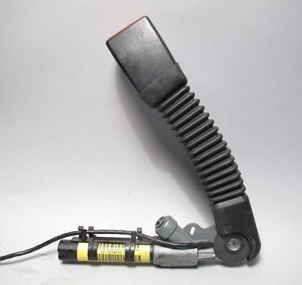 01-10 BMW X3 X5 Z4 Passenger Right Front Seat Belt Buckle Lower w Tensioner OEM