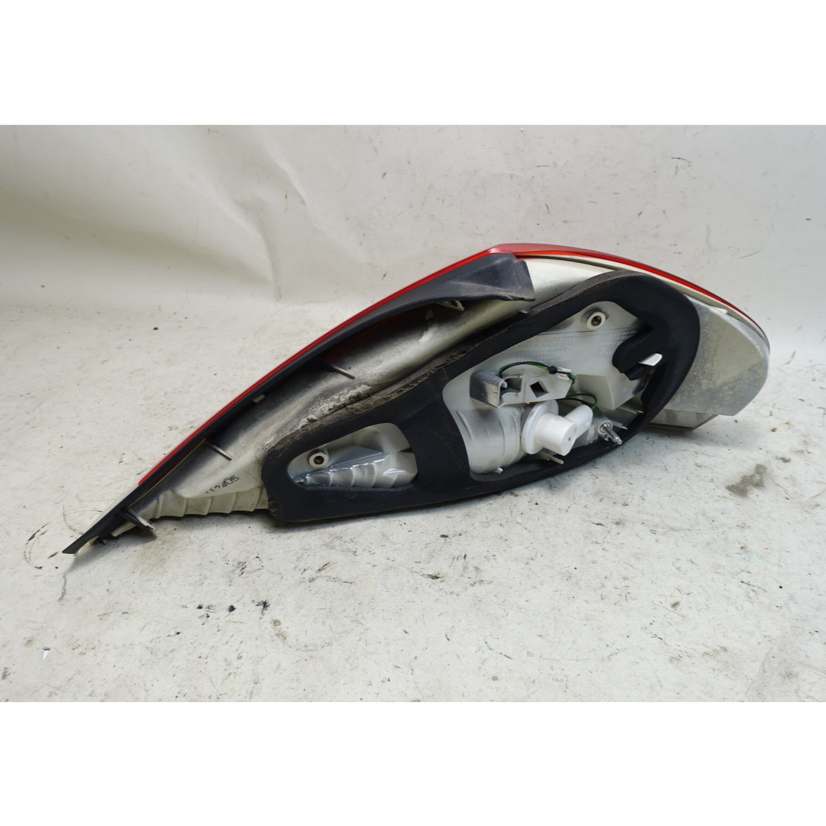 BMW E63 E64 6-Series Left Rear Outer LED Tail Light 2004-2007 OEM