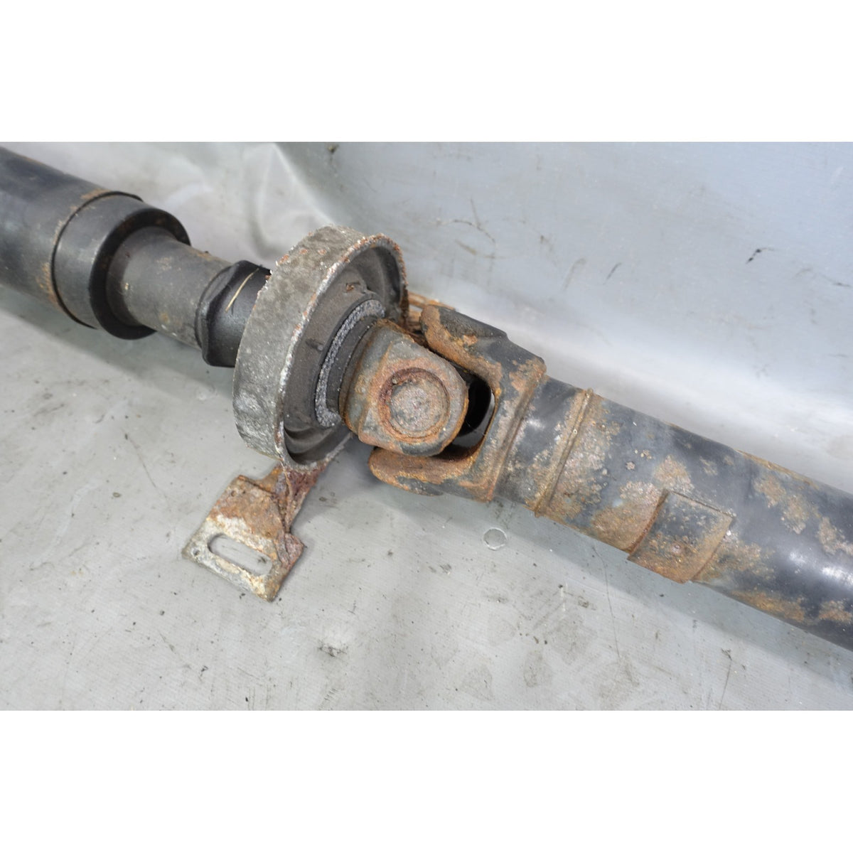 96-98 BMW Z3 1.9 M44 Manual Driveshaft Propeller Shaft Roadster OEM