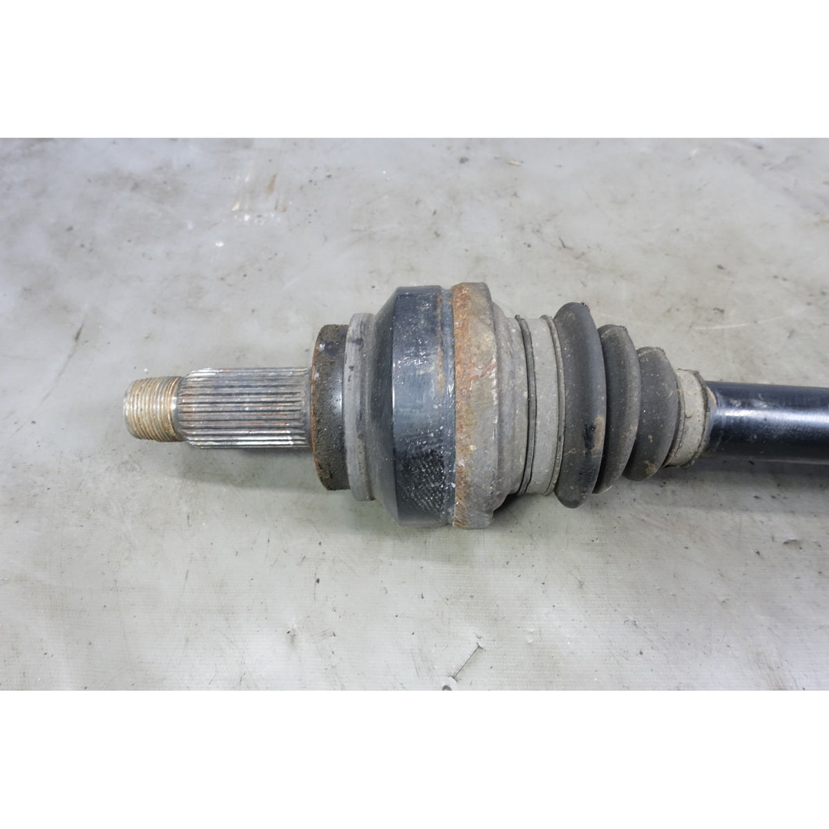 Damaged BMW F10 535d Diesel Sedan Left Rear Output Shaft CV Axle 2014-2016