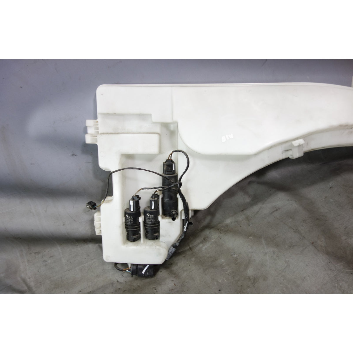 2007-2013 BMW E70 X5 SAV Windshield Headlight Washer Fluid Tank Bottle USED OEM
