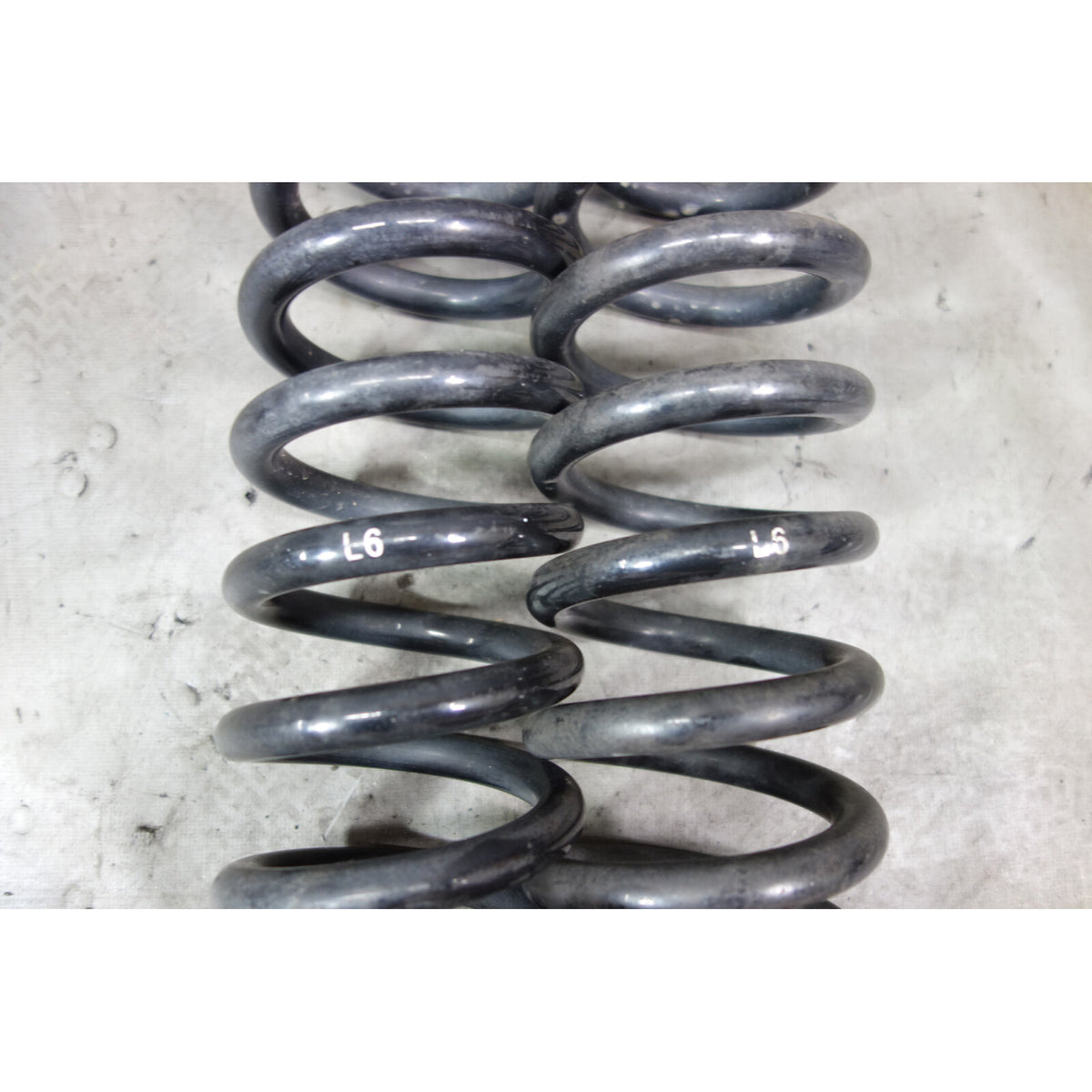 2008-2013 BMW E88 135i Convertible Factory Rear Coil Spring Pair Left Right L6