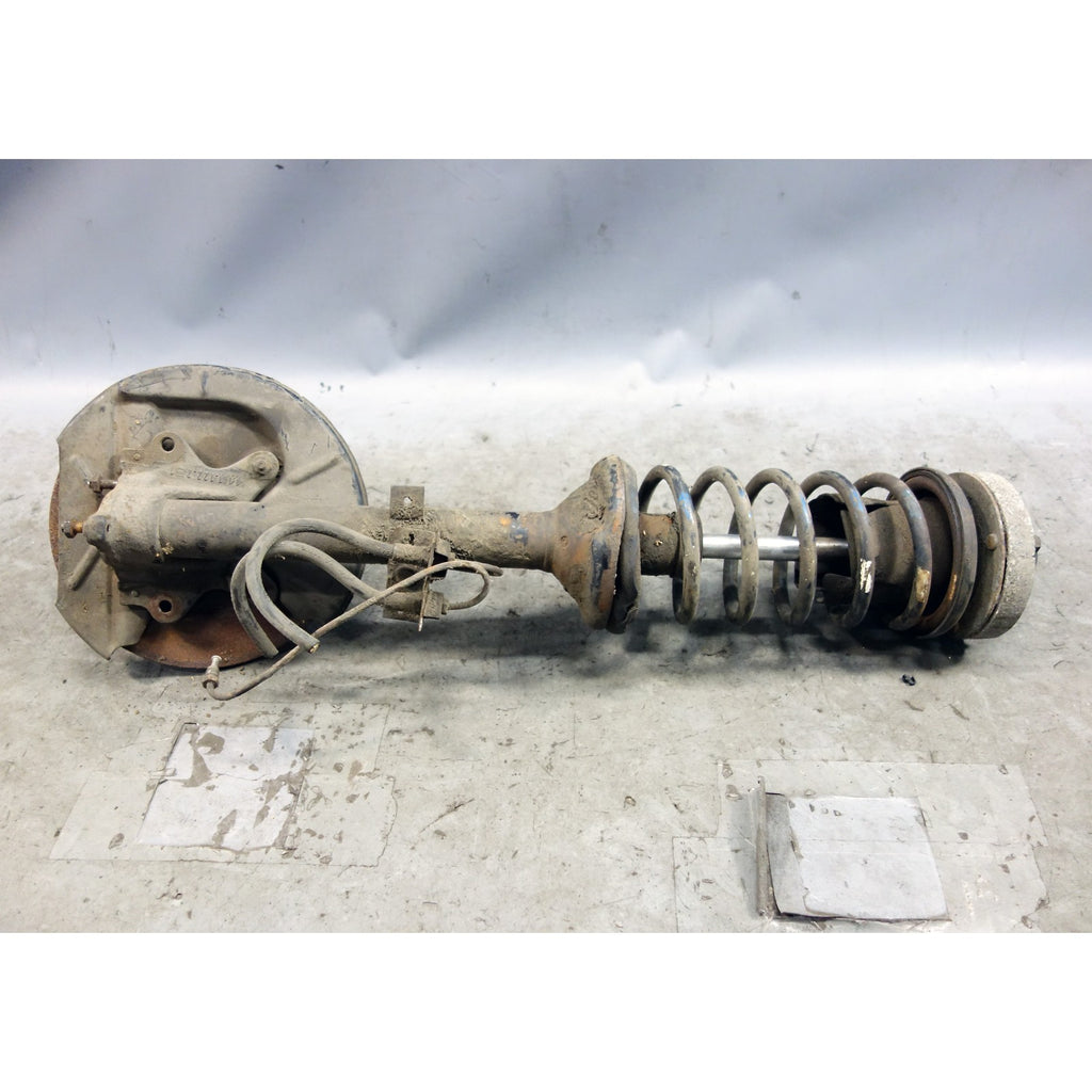 67-76 BMW 114 2002 1602 Coupe Right Front Passenger Strut Wheel Hub Assembly OEM