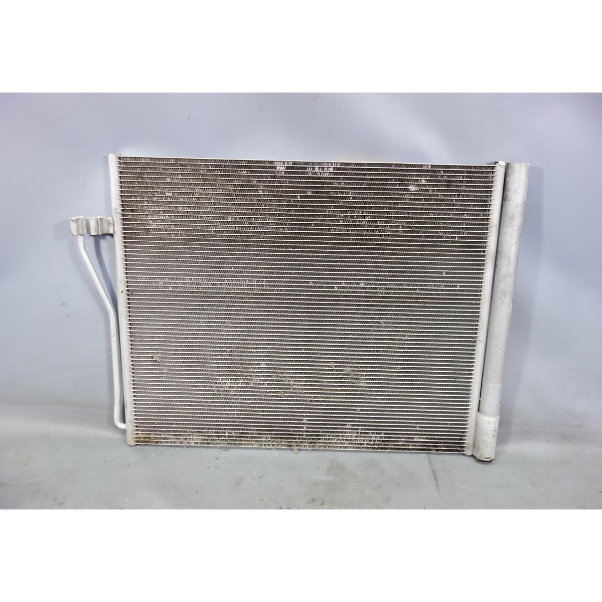 2009-2013 BMW F01 F02 7-Series Factory Air Conditioning Condenser Radiator Early