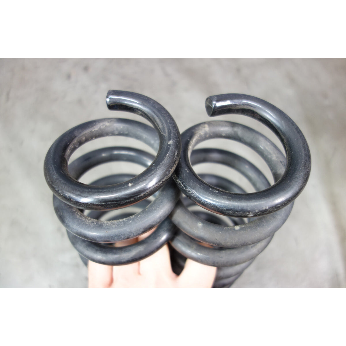 2008-2013 BMW E88 135i Convertible Factory Rear Coil Spring Pair Left Right L6