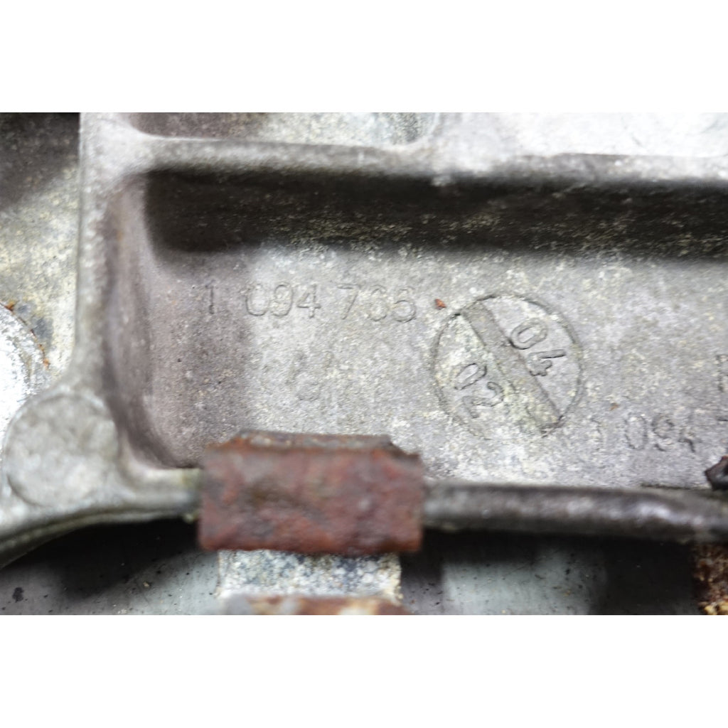 97-03 BMW E39 540i Touring Sedan Cross Member Mount Bracket for Auto Trans OEM