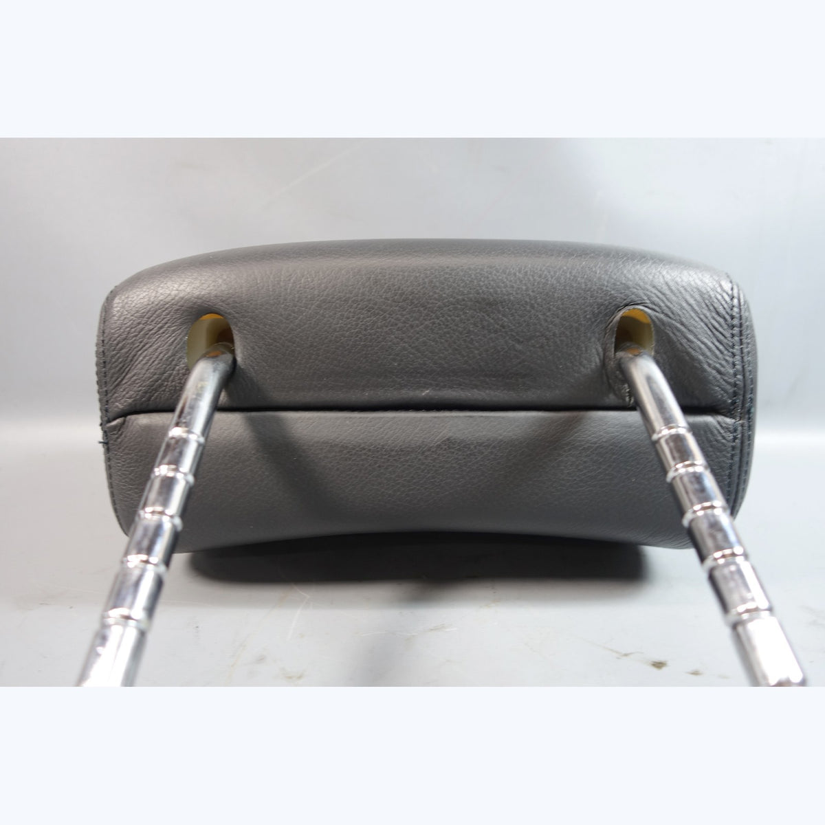1992-1999 BMW E36 3-Series Front Basic Headrest Head Restraint Black Leather OEM