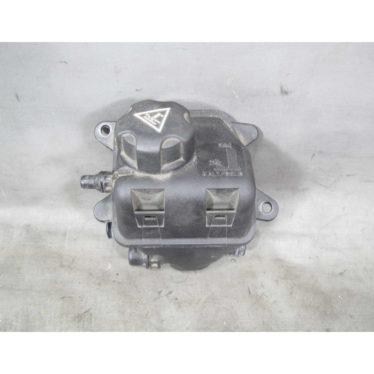 2010-2017 BMW N63 N63N 4.4L V8 Twin-Turbo Intercooler Coolant Expansion Tank OEM