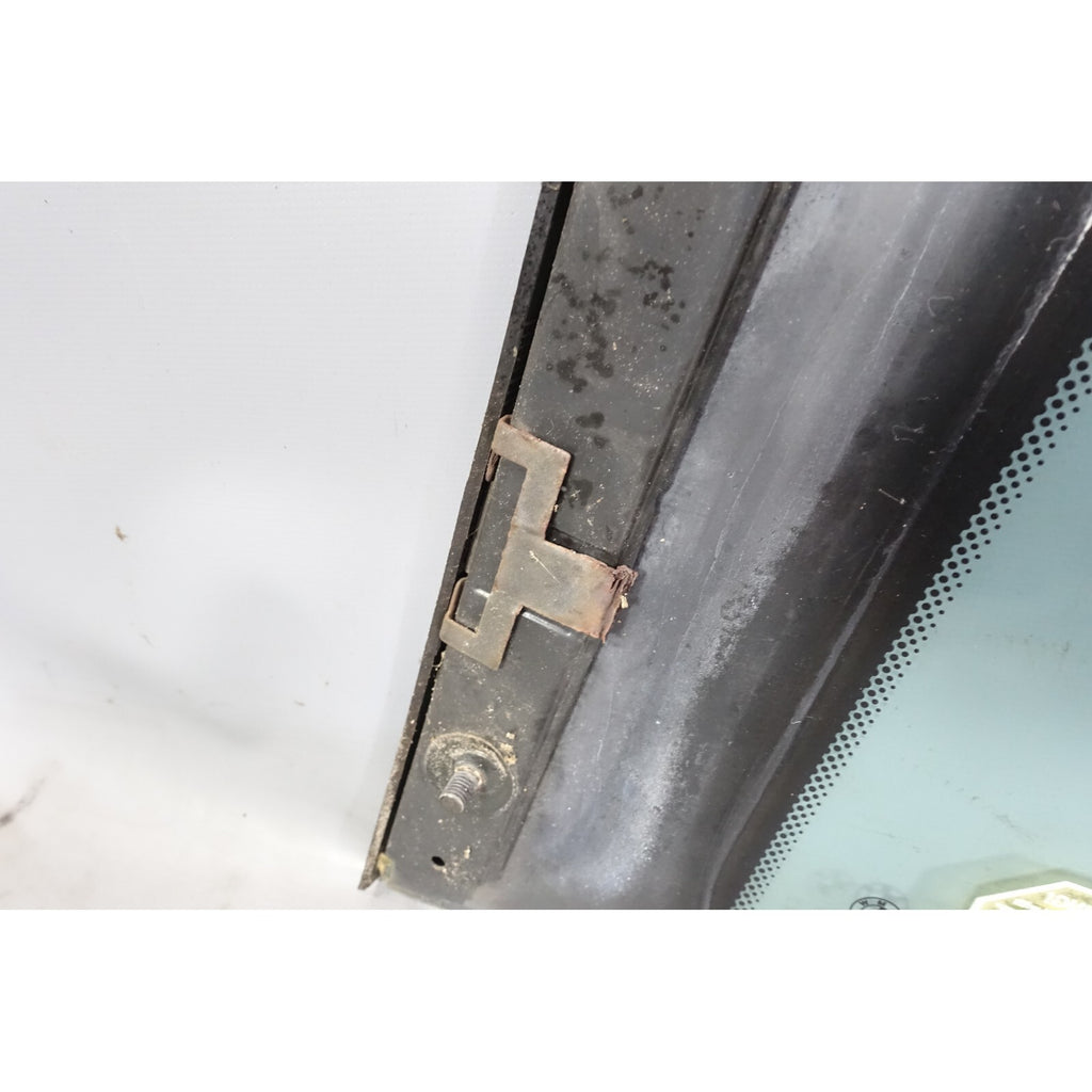 1992-1999 BMW E36 3-Series 2dr Coupe Right Rear Vent Quarter Window Glass OEM