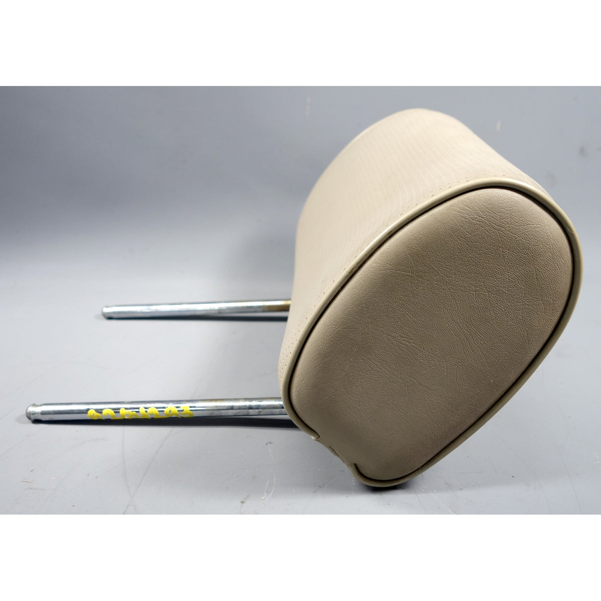 1979-1984 BMW E28 E23 Front Seat Adjustable Headrest Pearl Beige Vinyl OEM