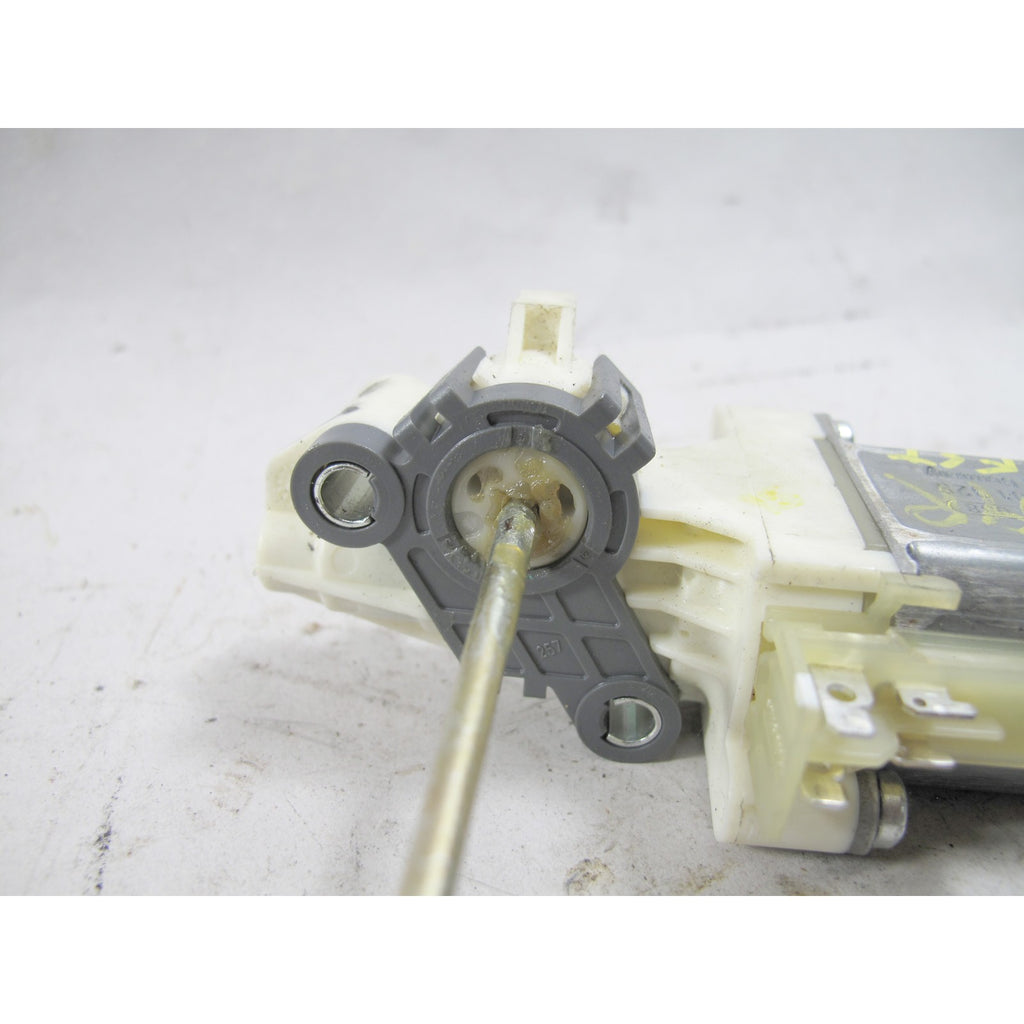 2000-2013 BMW E46 E9x E64 Convertible OEM Right Headrest Height Adjustment Motor