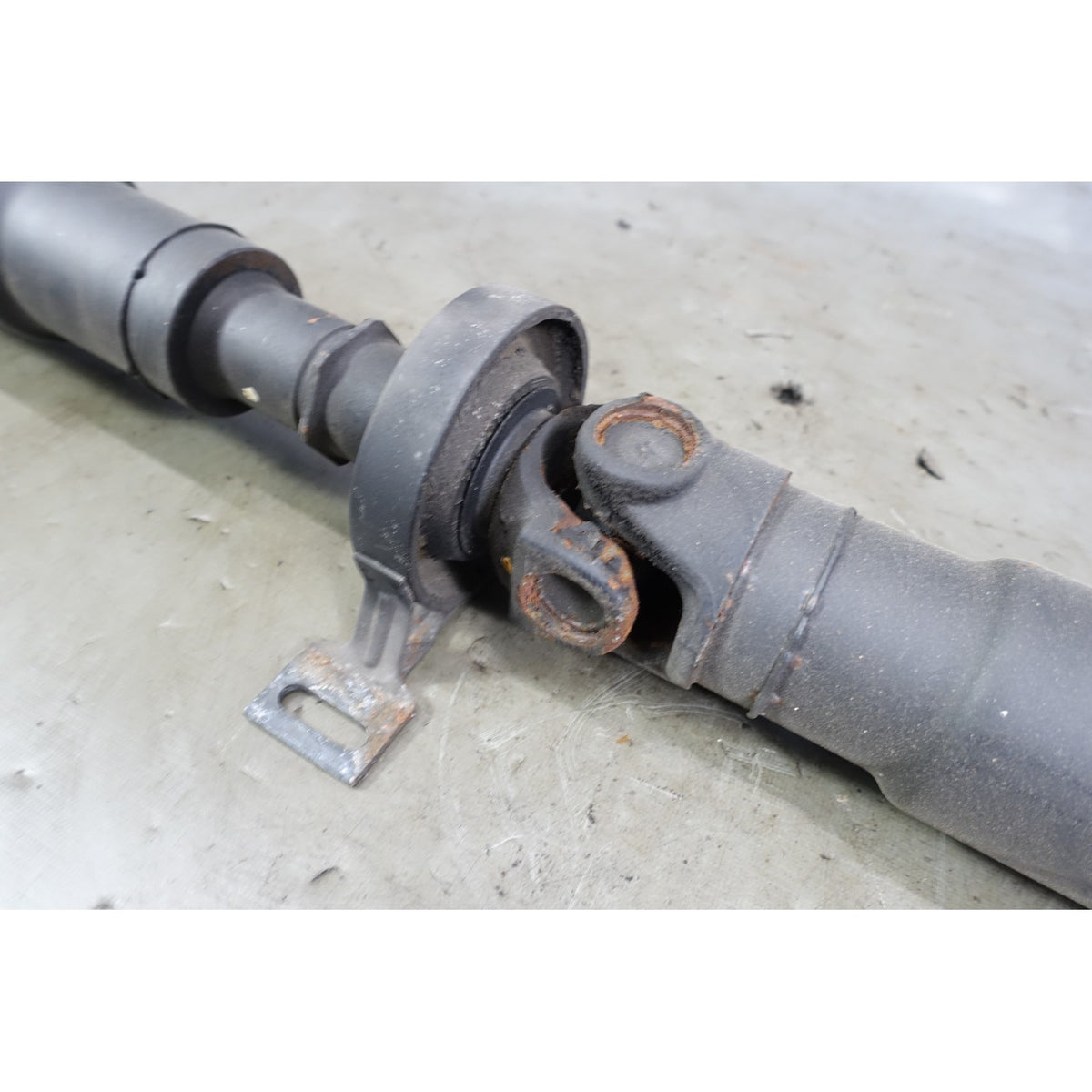 01-02 BMW Z3 Roadster Coupe 2.5i 3.0i M54 Automatic Propeller Drive Shaft OEM