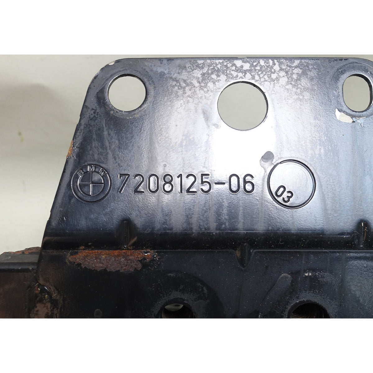 2009-2016 BMW E89 Z4 Roadster Factory Rear Tension Strut Bracket Frame Mount OEM