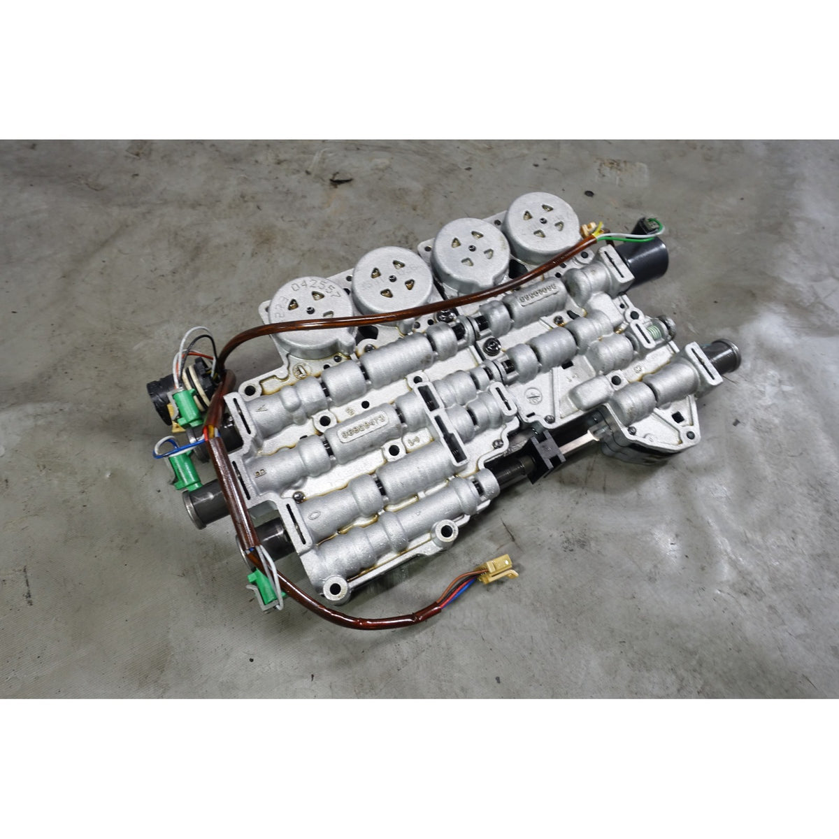2001-2002 BMW E46 330 E39 530 M54 6-Cyl Valve Body for Auto Trans GM A5S 390R
