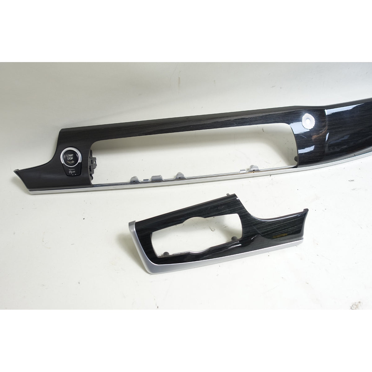 2011-2016 BMW F10 5-Series Sedan Front Dashboard Wood Trim Pair Fine Line OEM