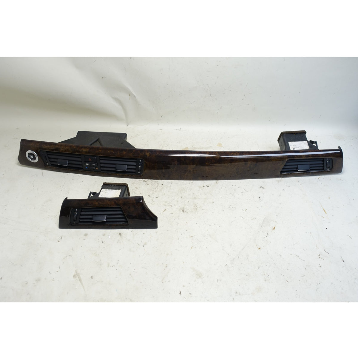 BMW E90 E91 3-Series 4dr Front Dashboard Strip Wood Trim Pair Walnut Root OEM