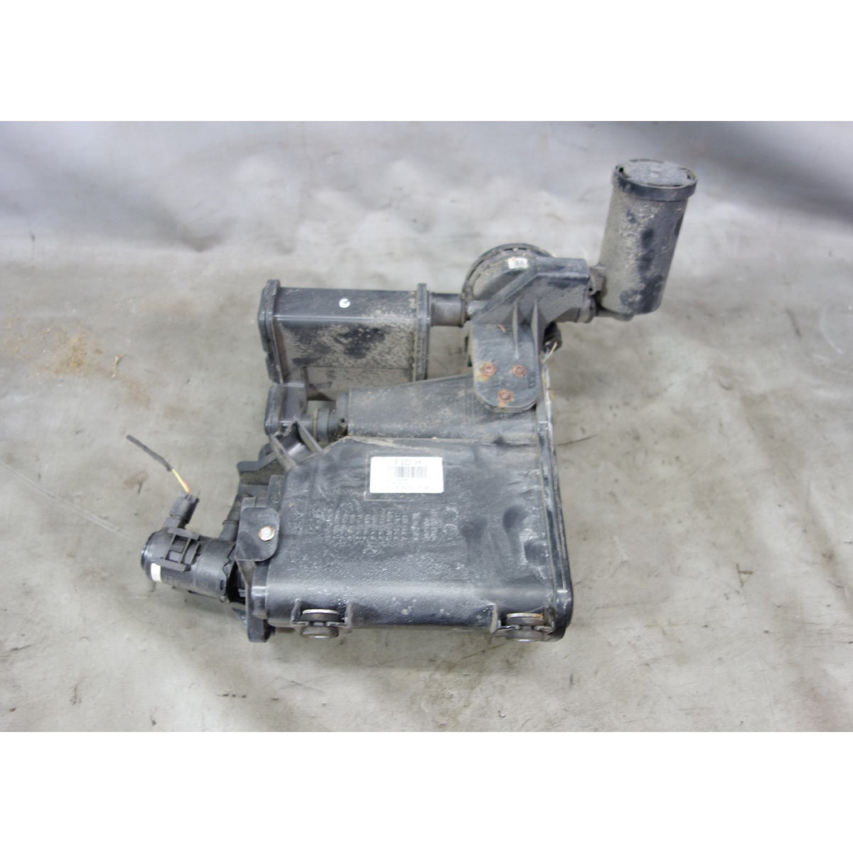 2012-2016 BMW F10 ActiveHybrid 5 N55 Emission Charcoal Canister w LDP OEM