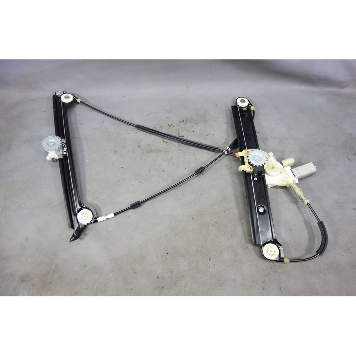 BMW E82 E88 1-Series Right Passenger Window Regulator Lifter & Motor 2008-2013