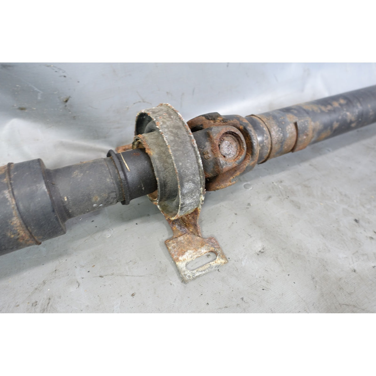 96-98 BMW Z3 1.9 M44 Manual Driveshaft Propeller Shaft Roadster OEM