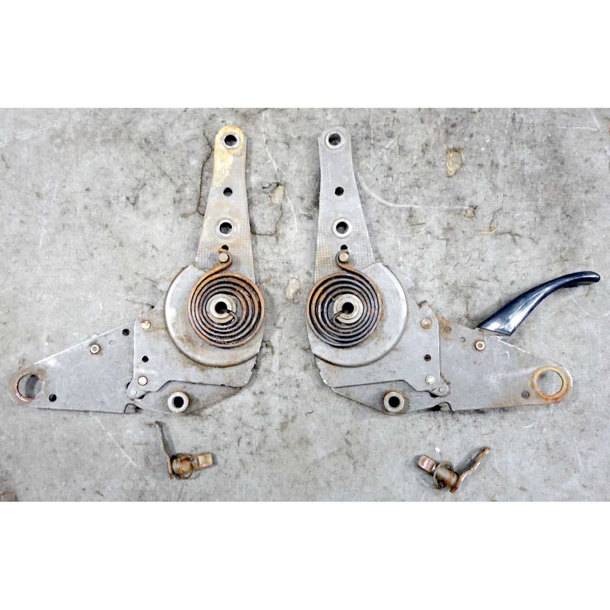 1972-1988 BMW E3 E12 E23 E28 Left Front Driver Seat Recline Gear Set OEM