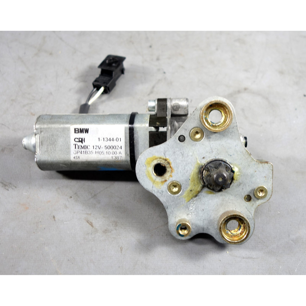 00-06 BMW E46 3-Series Convertible Right Passenger Seat Backrest Motor OEM