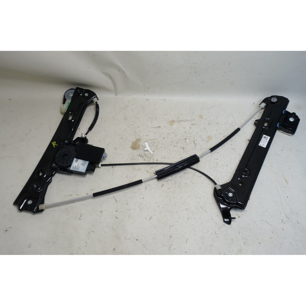 21-25 BMW G22 4-Series G23 G82 M4 Right Passenger Window Lifter Reg w Motor OEM