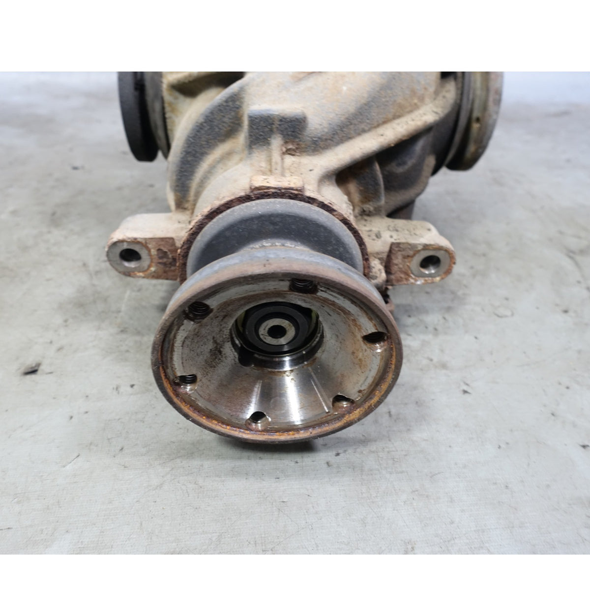 01-06 BMW E46 330Ci 330i Rear Differential Final Drive Carrier 3.38 Auto OEM