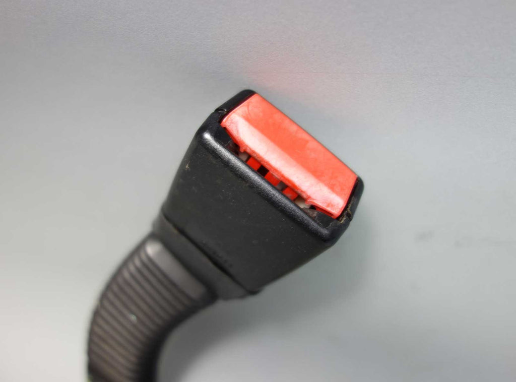 2001-2010 BMW X3 X5 Left Front Seat Belt Buckle Lower w Tensioner USED OEM