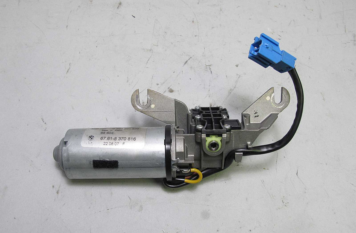 03-08 BMW E85 Z4 Roadster Folding Convertible Top Latch Front Locking Motor OEM