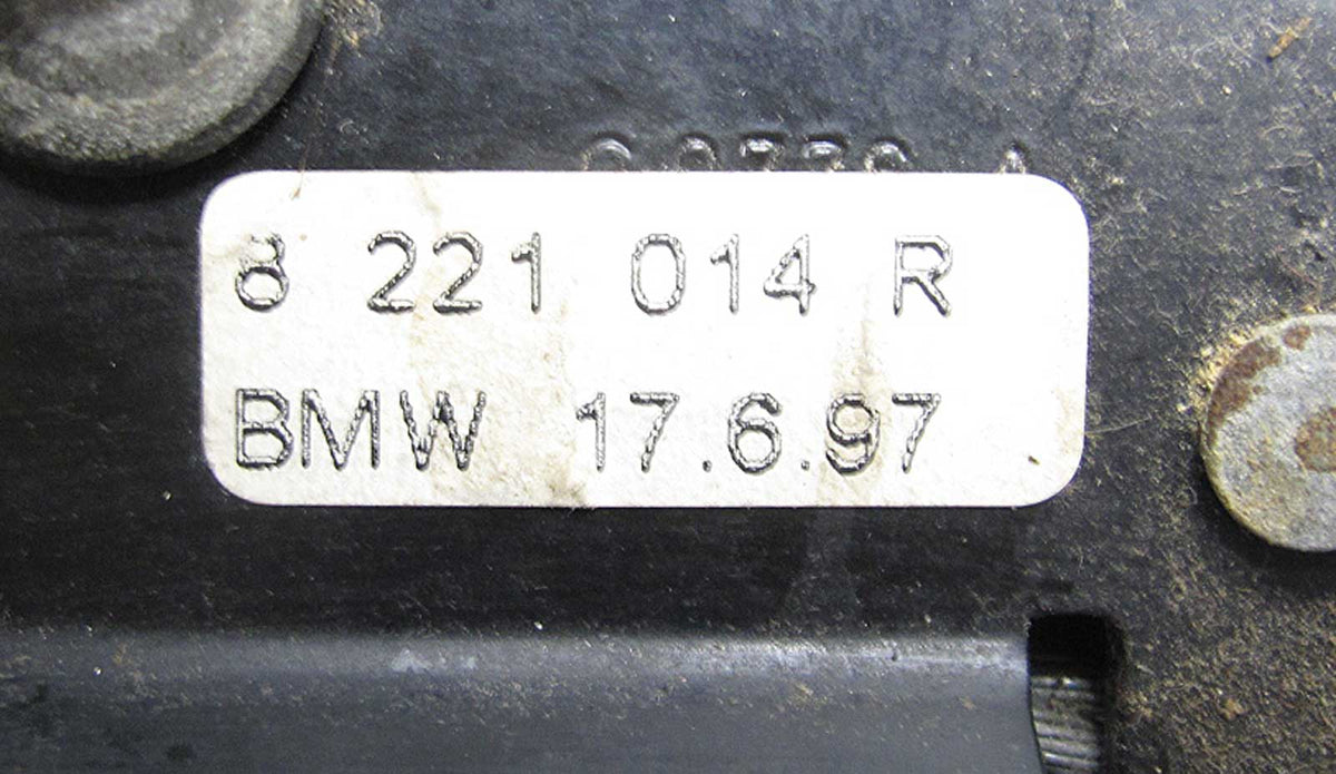1997-2003 BMW E36 3-Series Z3 Right Front Seat Belt Lower Buckle Retractor OEM